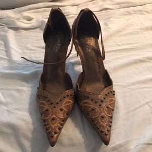 Luna Rosa by Pazzo studded strappy heals